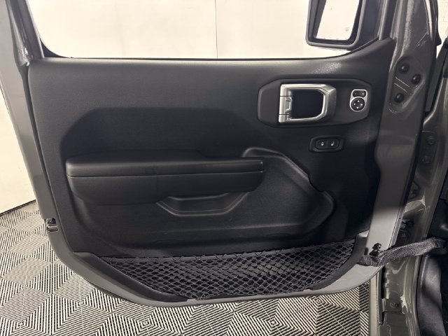 Used 2020 Jeep Wrangler Unlimited Rubicon AWD/4WD image 27