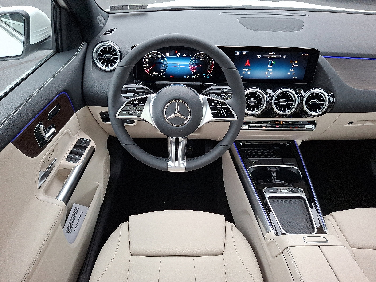 Used 2026 Mercedes-Benz GLA 250 4MATIC image 14