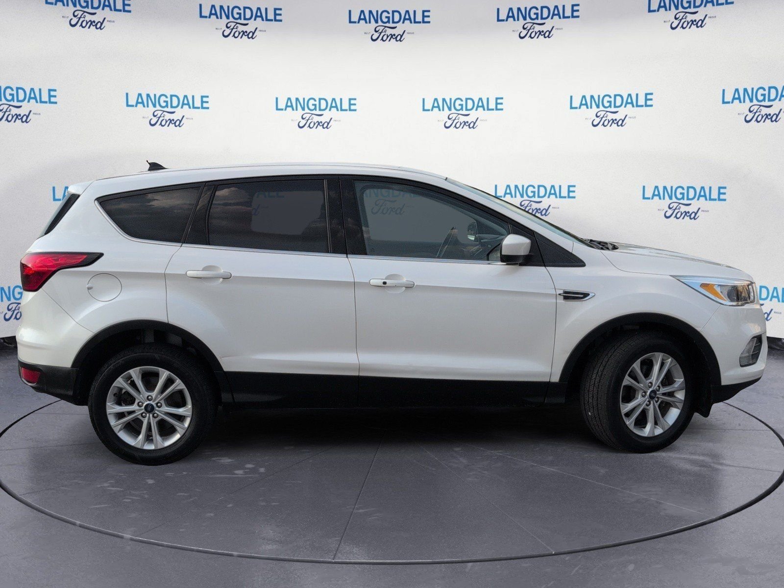 Used 2019 Ford Escape SE FWD video 3