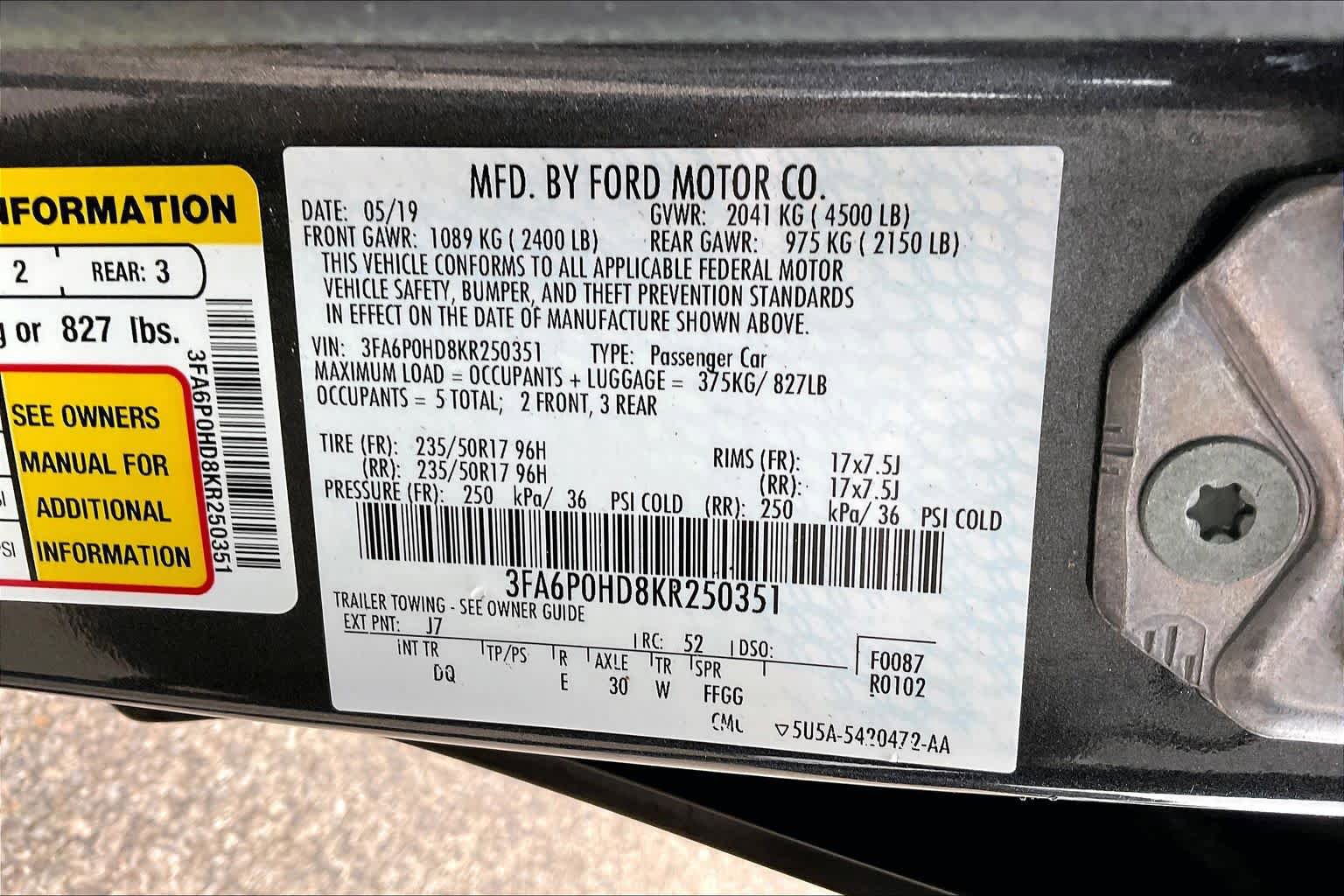 Used 2019 Ford Fusion SE FWD image 33