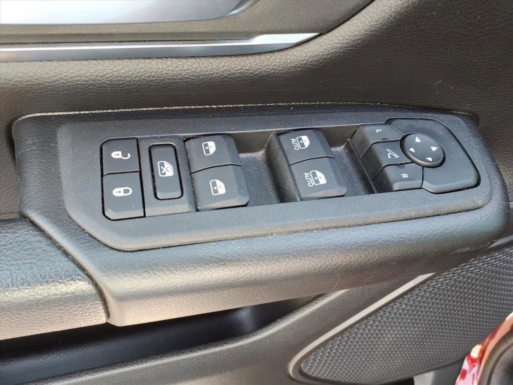 Used 2025 RAM 1500 Big Horn image 24