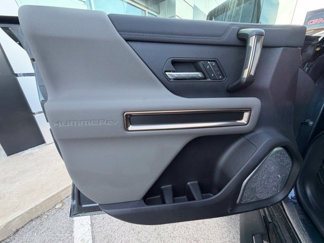 New 2025 GMC Hummer EV 2X AWD/4WD image 4