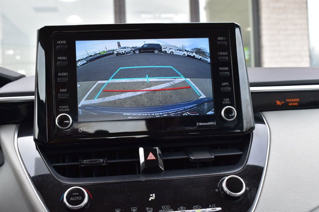 Used 2022 Toyota Corolla LE image 30