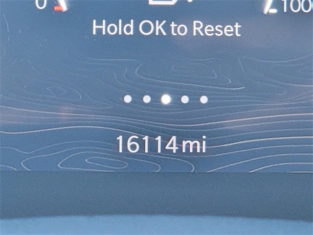 Used 2022 Jeep Grand Cherokee L Limited w/ Black Appearance Package image 38