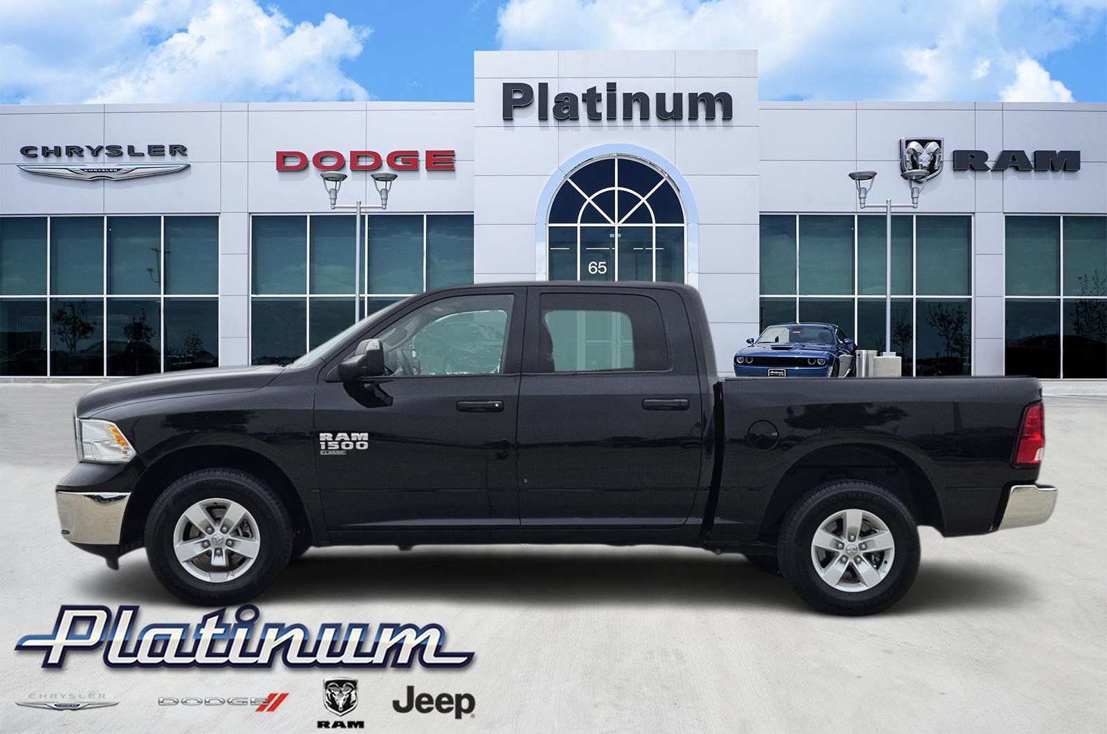 Used 2023 RAM 1500 Classic SLT w/ Trailer & Traction Group AWD/4WD image 3