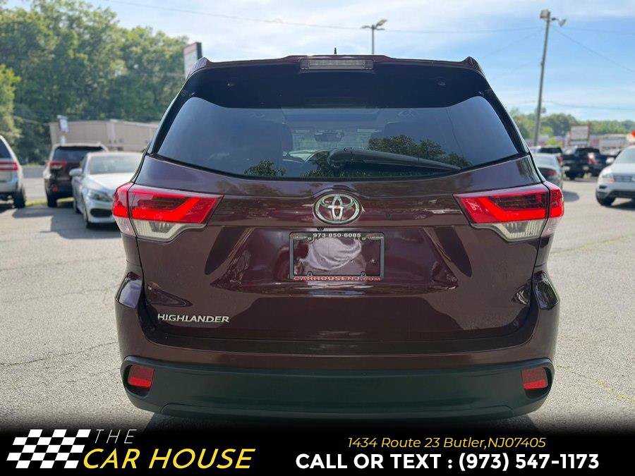 Used 2019 Toyota Highlander Limited Platinum FWD image 6