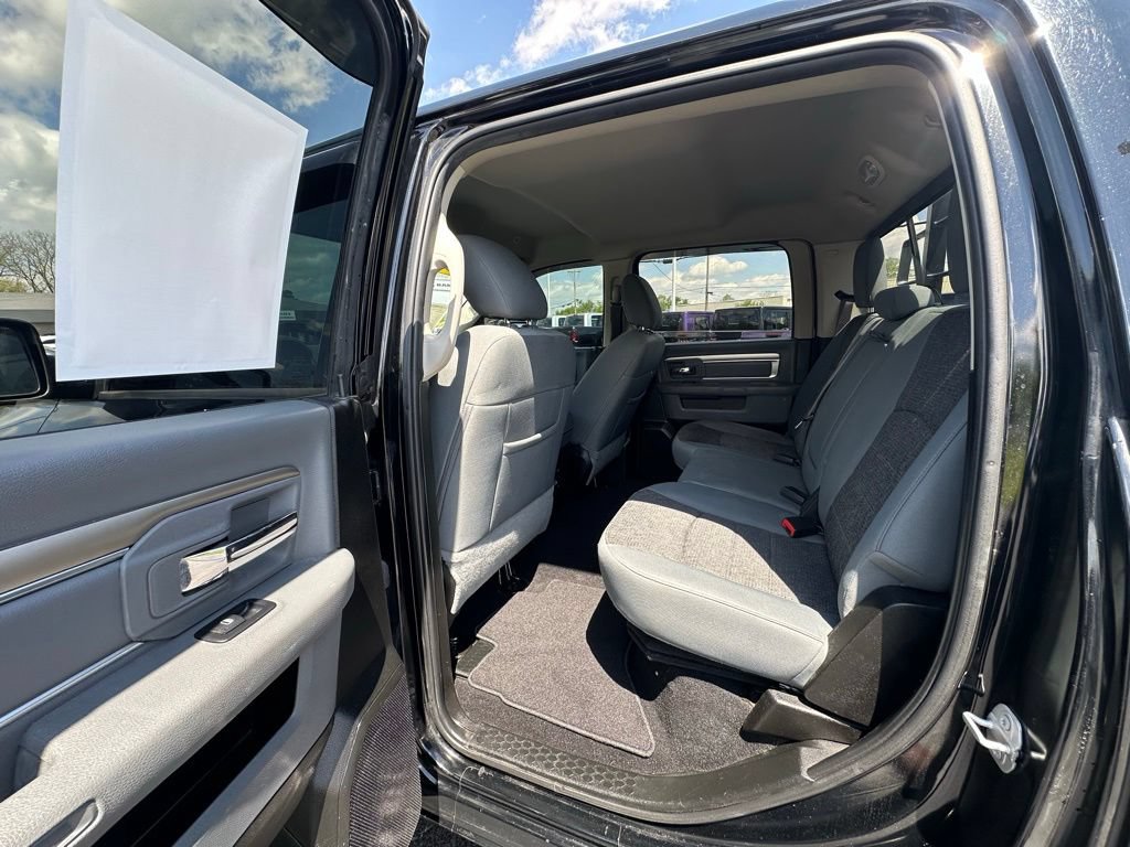 Used 2019 RAM 1500 Warlock AWD/4WD image 12