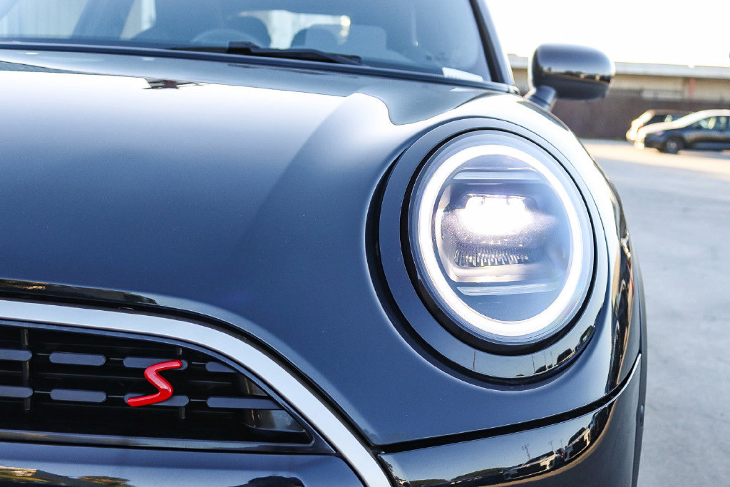 Used 2025 MINI Cooper S FWD image 10
