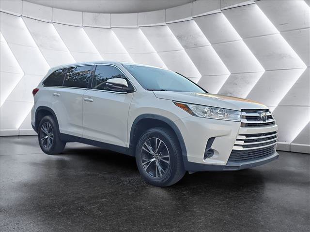 Used 2019 Toyota Highlander LE image 7