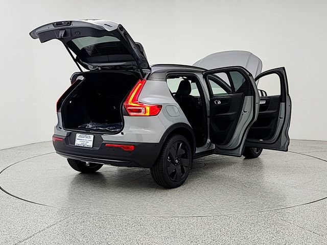 New 2026 Volvo XC40 B5 Ultra w/ Climate Package AWD/4WD image 11