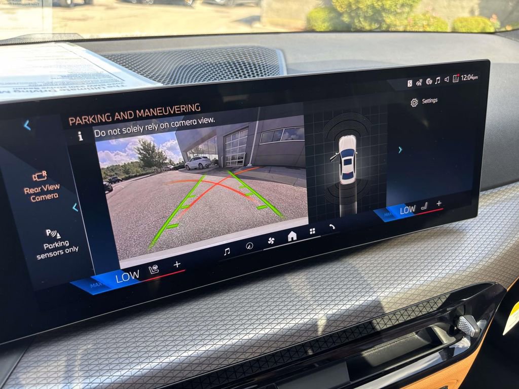 New 2025 BMW 330i xDrive Sedan w/ M Sport Package image 15