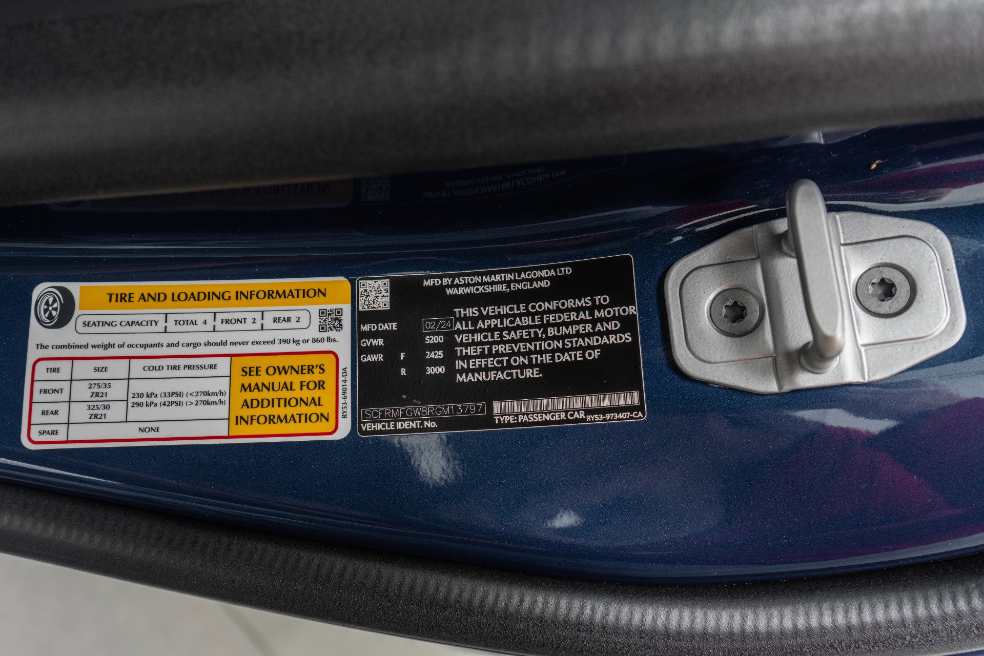 Used 2024 Aston Martin DB12 Volante -Carbon Fiber Bucket S image 20