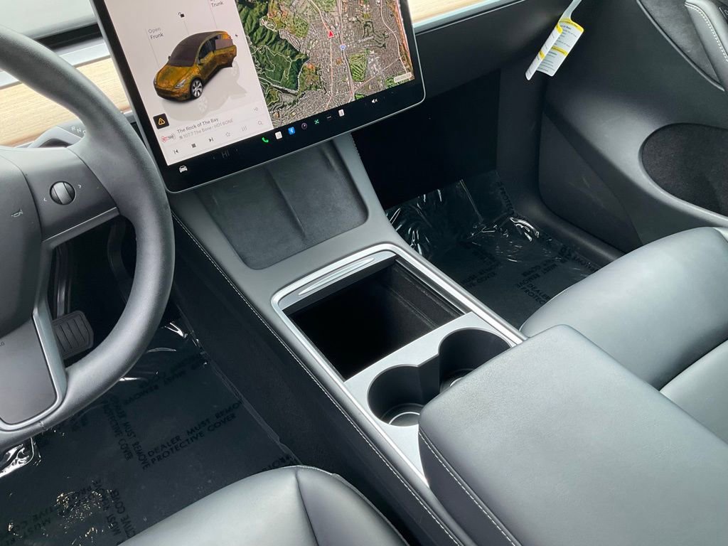 Used 2023 Tesla Model Y 2WD image 47