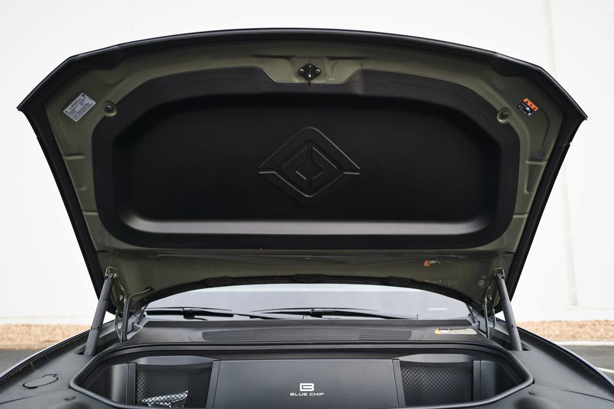 Used 2026 Rivian R1S Premium image 16