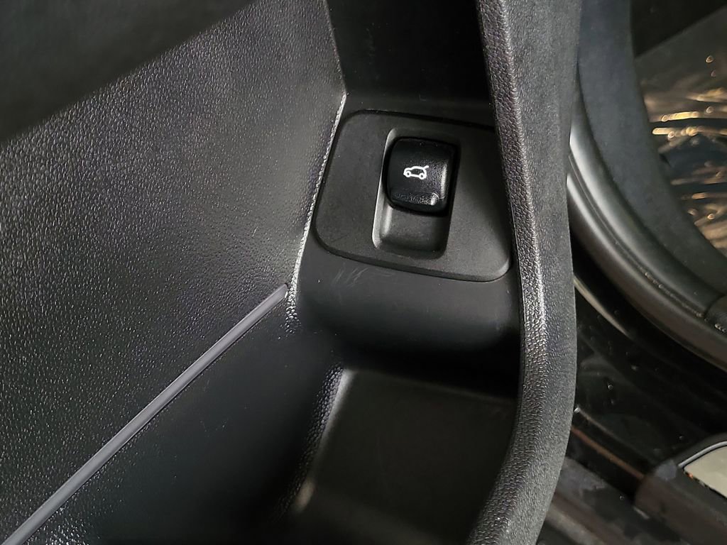Used 2019 MINI Cooper Countryman FWD image 17