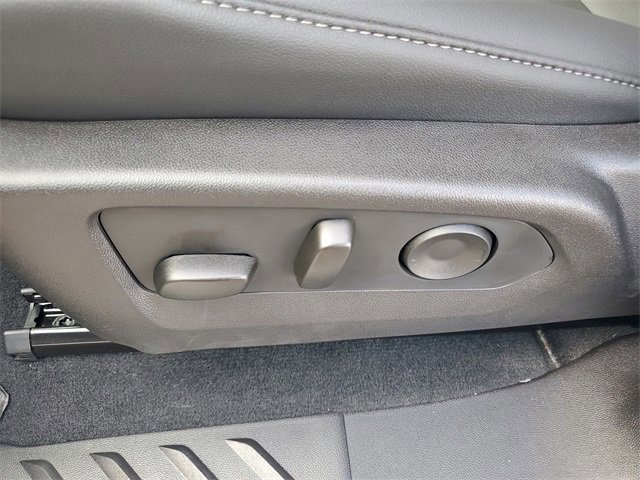 New 2026 GMC Canyon Elevation w/ Convenience Package image 7