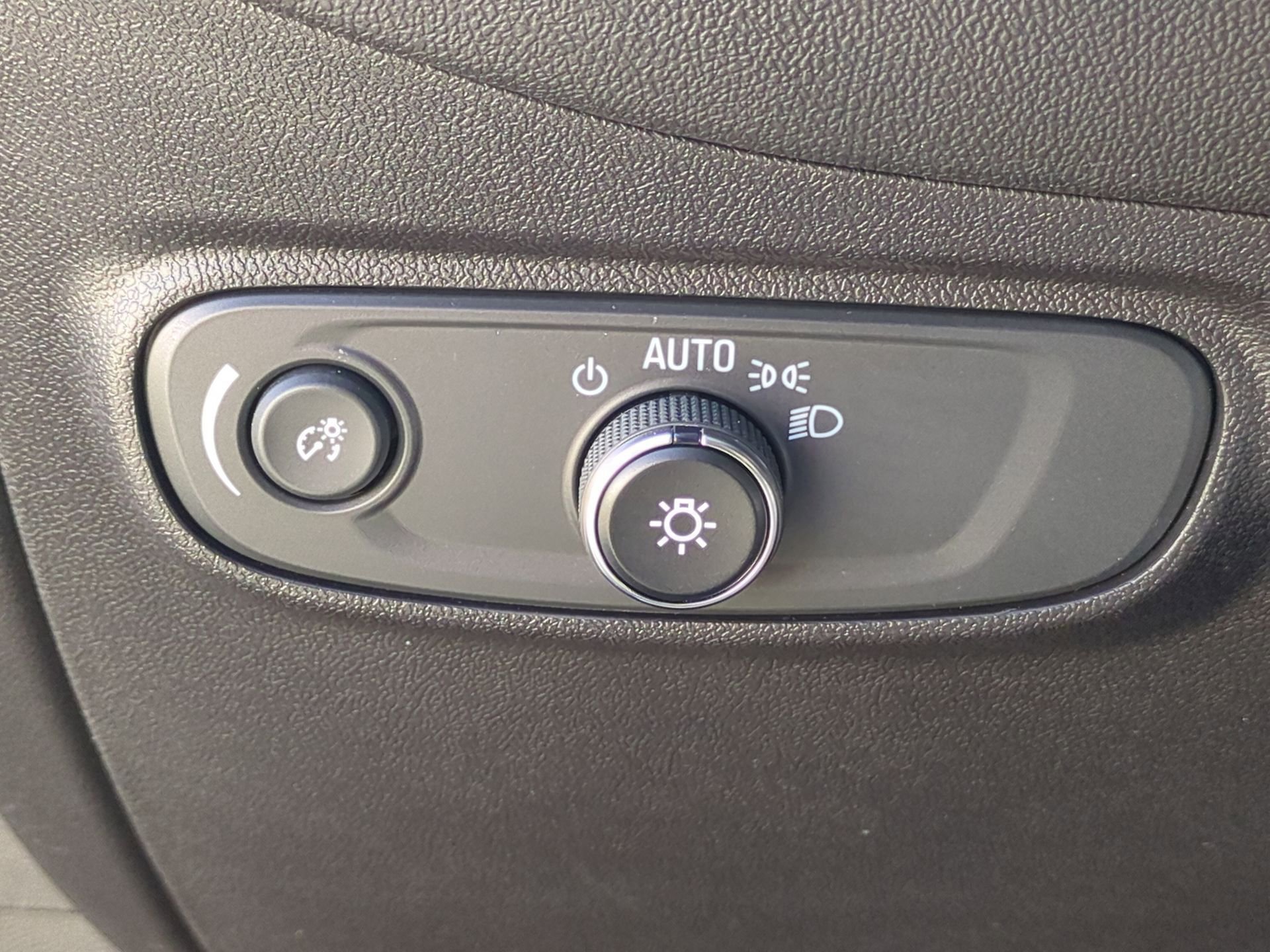 Certified 2022 Chevrolet Equinox LT AWD/4WD image 17