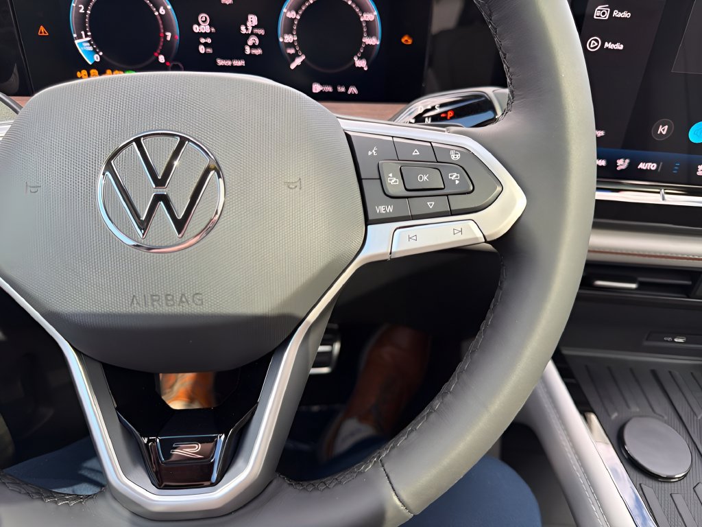 New 2027 Volkswagen Atlas SEL Premium R-Line AWD/4WD image 13