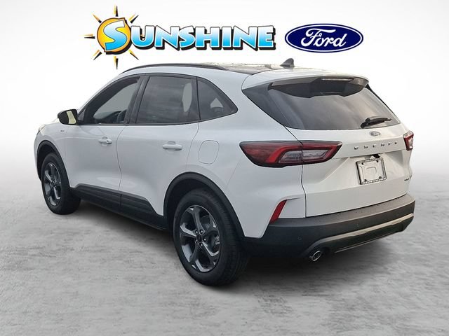 New 2025 Ford Escape ST-Line w/ Tech Pack #1 AWD/4WD image 4
