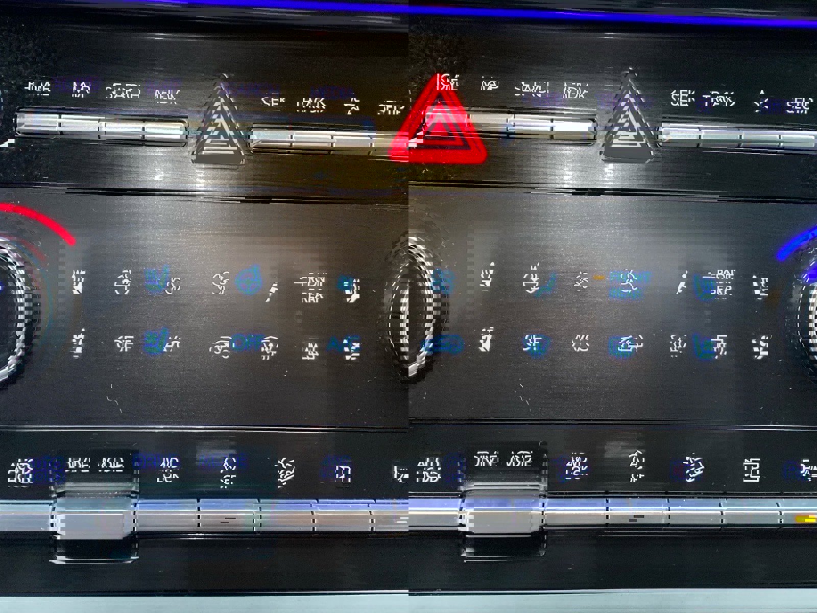 Used 2024 Hyundai Santa Fe Calligraphy image 13