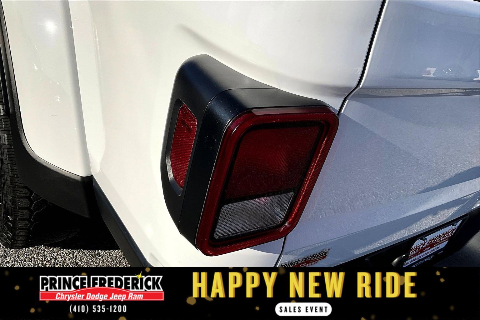 Used 2024 Jeep Gladiator Sport image 26