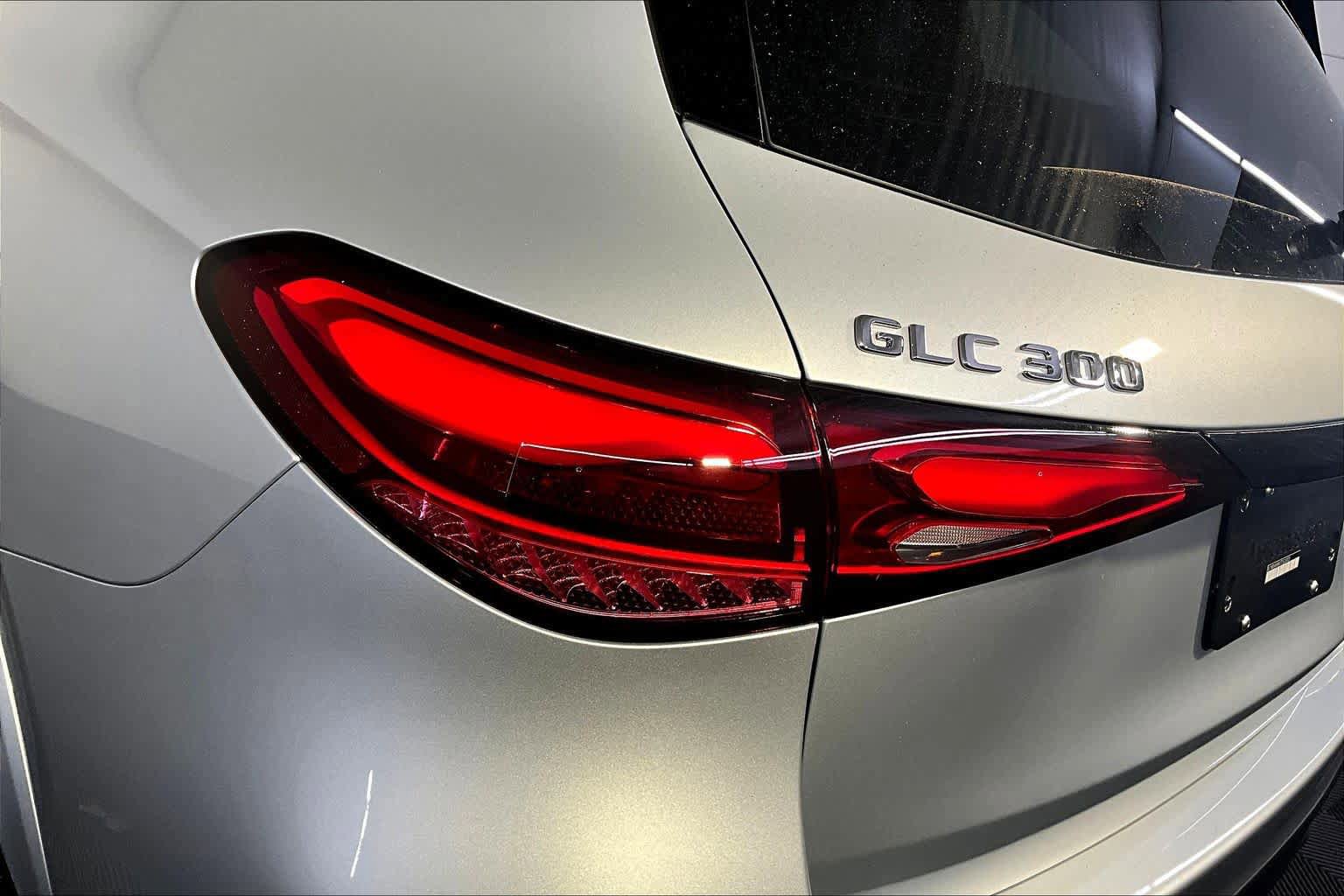 New 2026 Mercedes-Benz GLC 300 4MATIC image 5