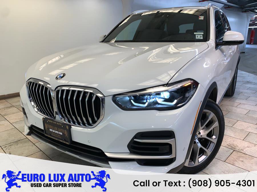 Used 2022 BMW X5 xDrive40i w/ Premium Package image 1
