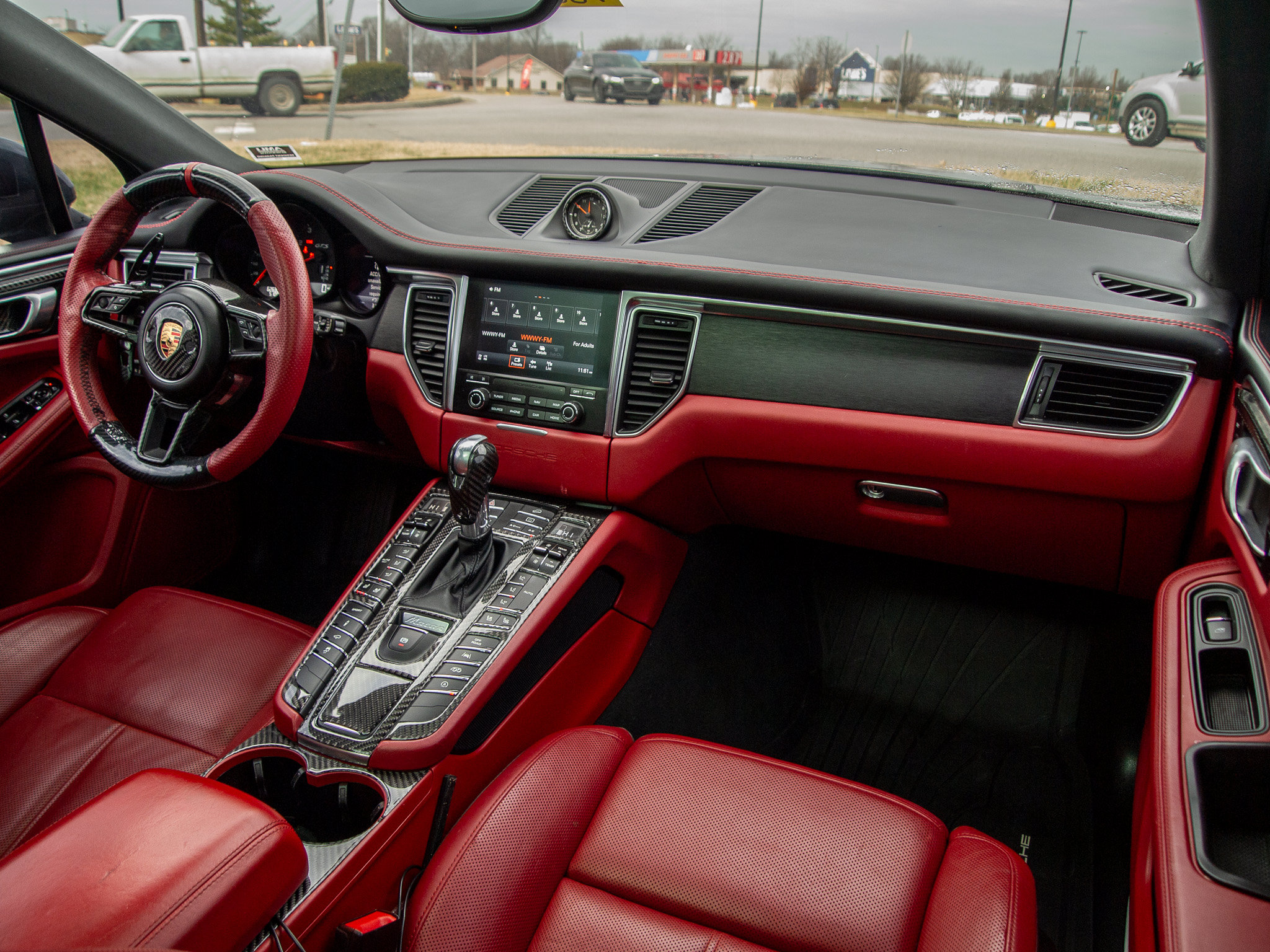 Used 2018 Porsche Macan GTS AWD/4WD image 33