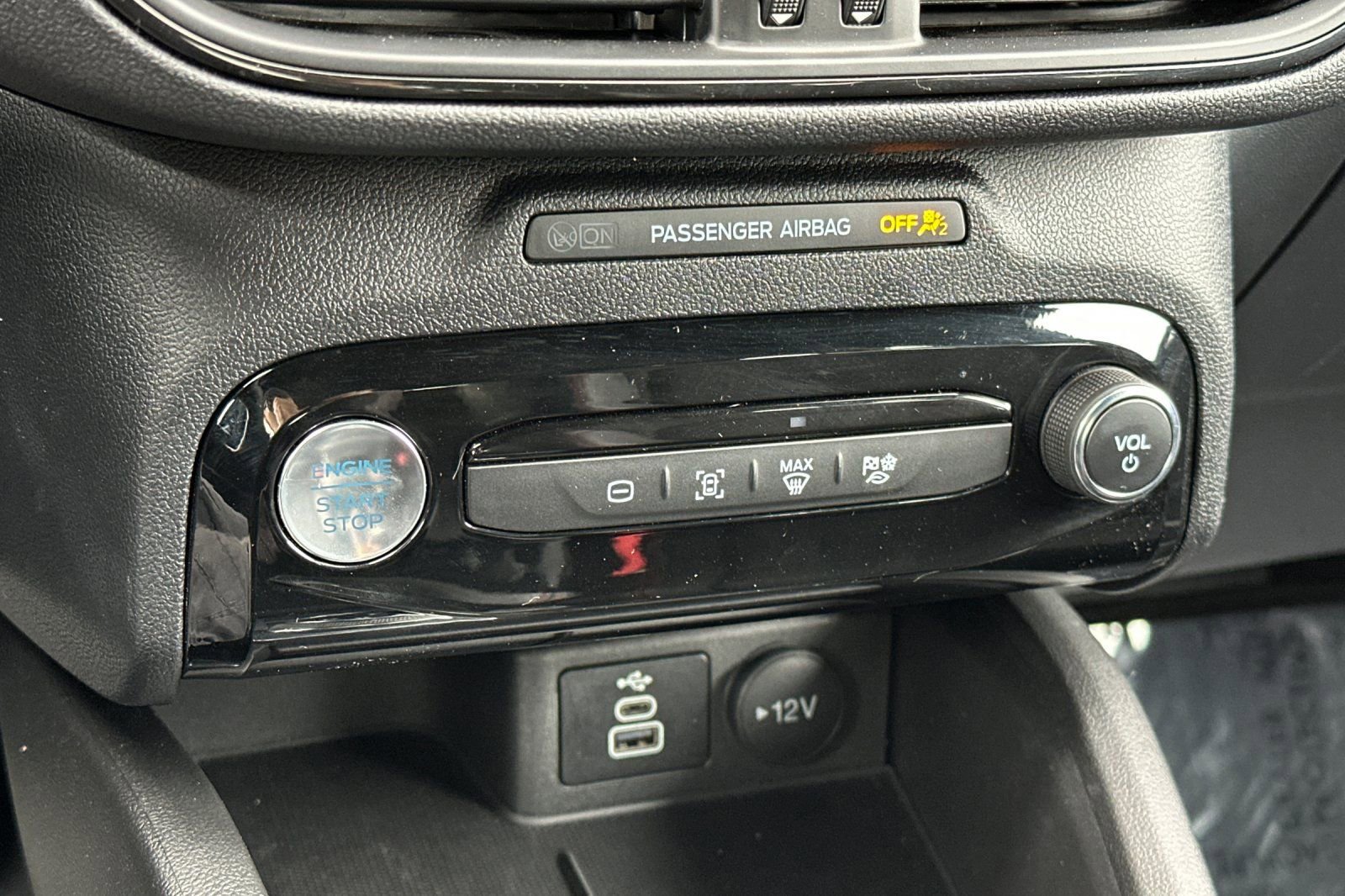 Used 2025 Ford Escape ST-Line w/ Equipment Group 301A FWD image 17