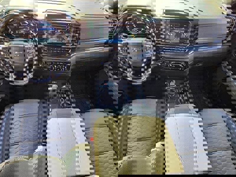 Used 2023 Chevrolet Silverado 1500 ZR2 w/ Technology Package image 11