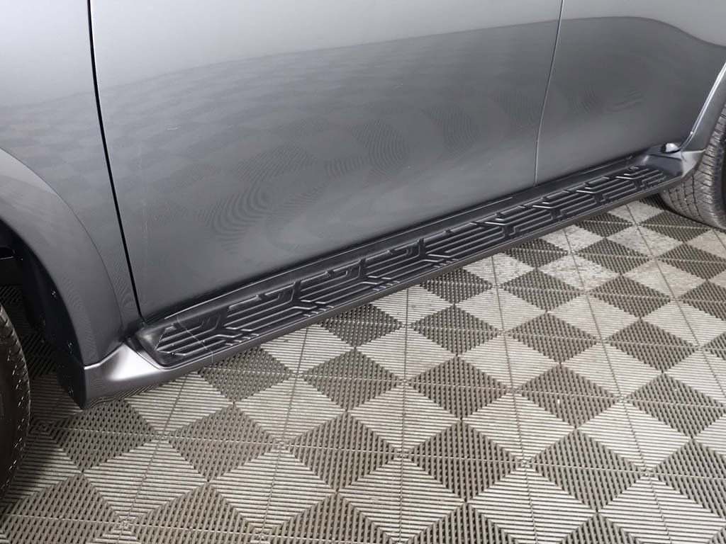 Used 2024 Nissan Armada Platinum image 21