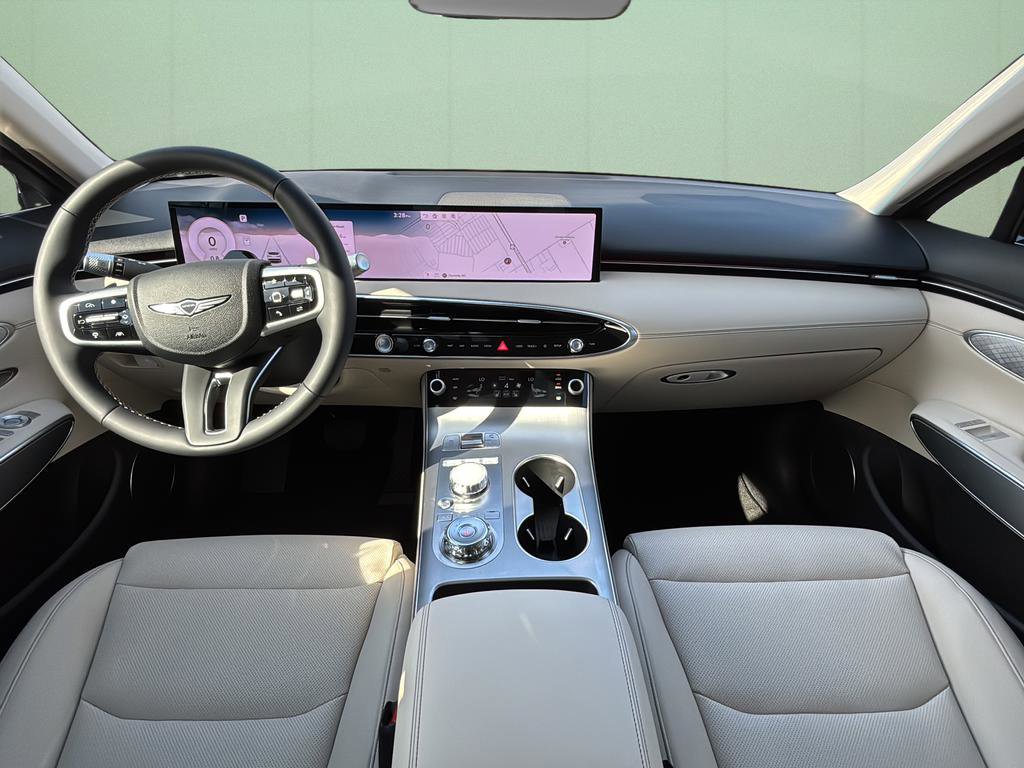 Used 2026 Genesis GV70 2.5T Select image 25