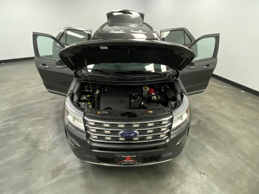 Used 2017 Ford Explorer XLT w/ Equipment Group 202A AWD/4WD image 53