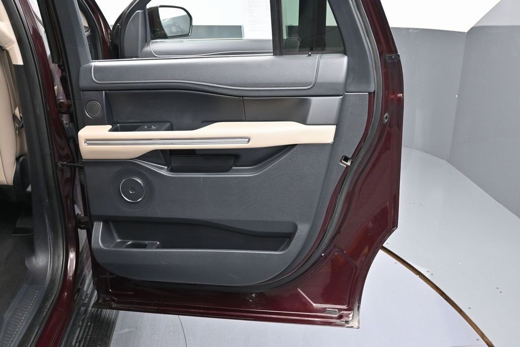 Used 2024 Ford Expedition Max Limited image 44