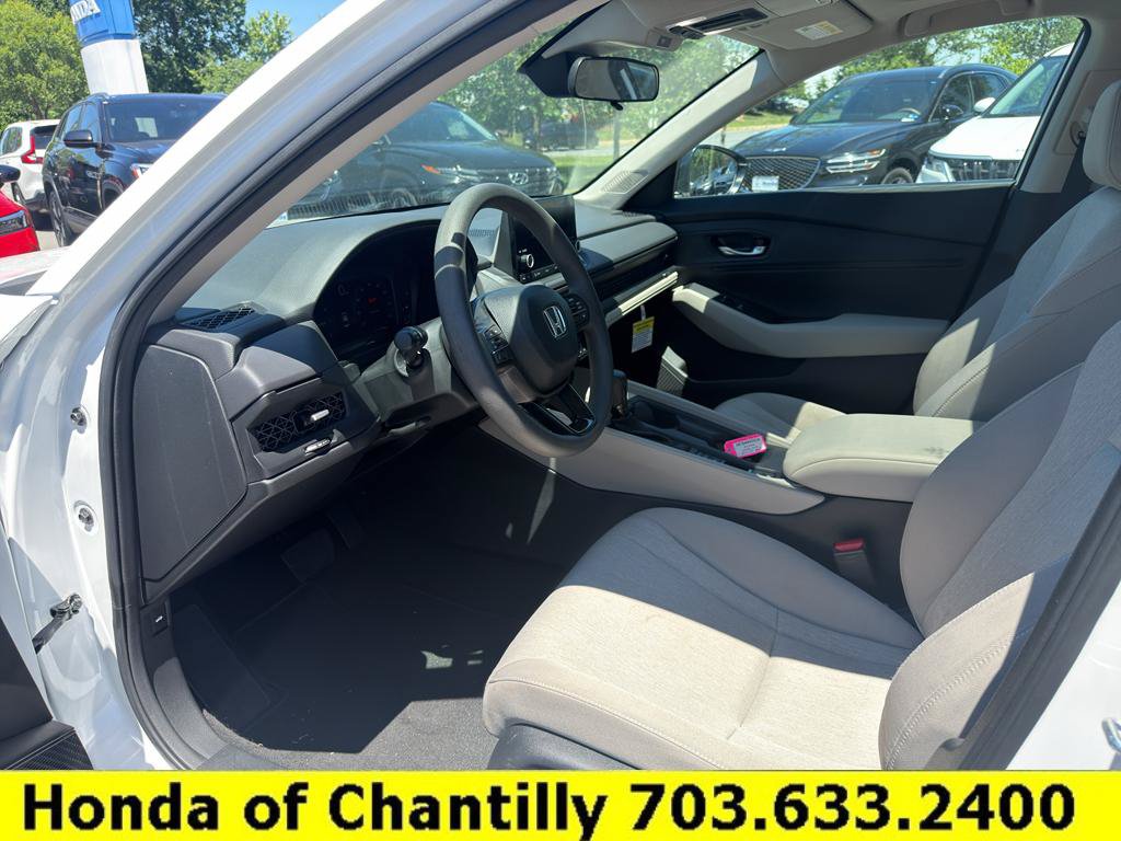 Used 2025 Honda Accord SE image 23