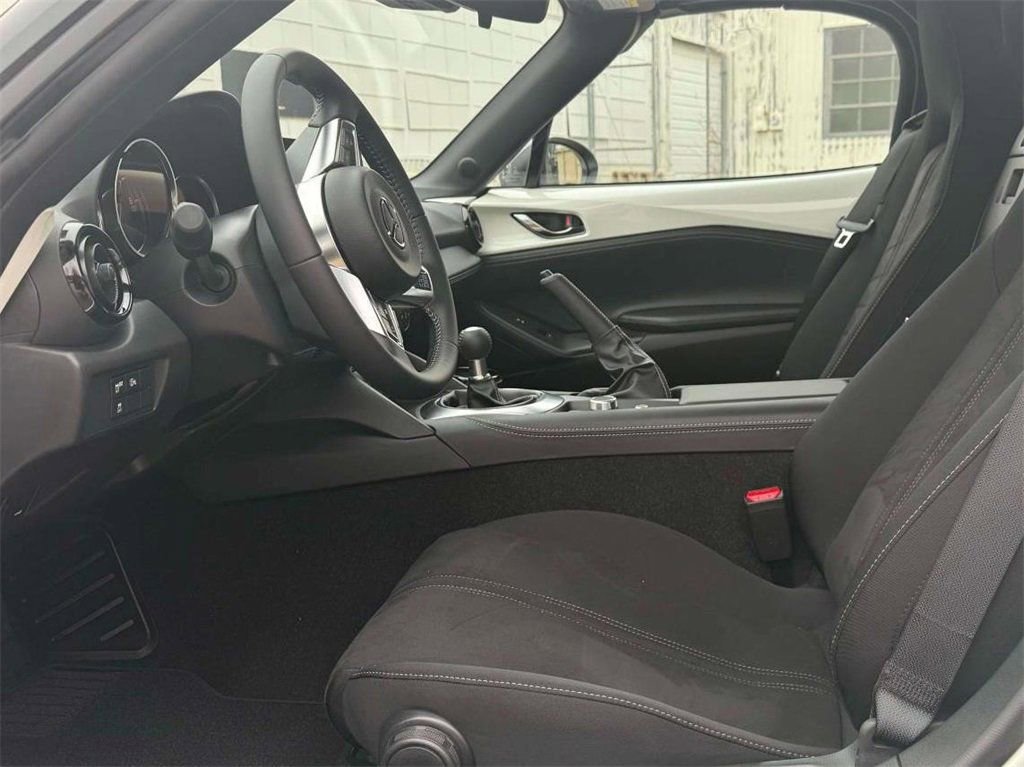 New 2025 MAZDA MX-5 Miata Club image 11