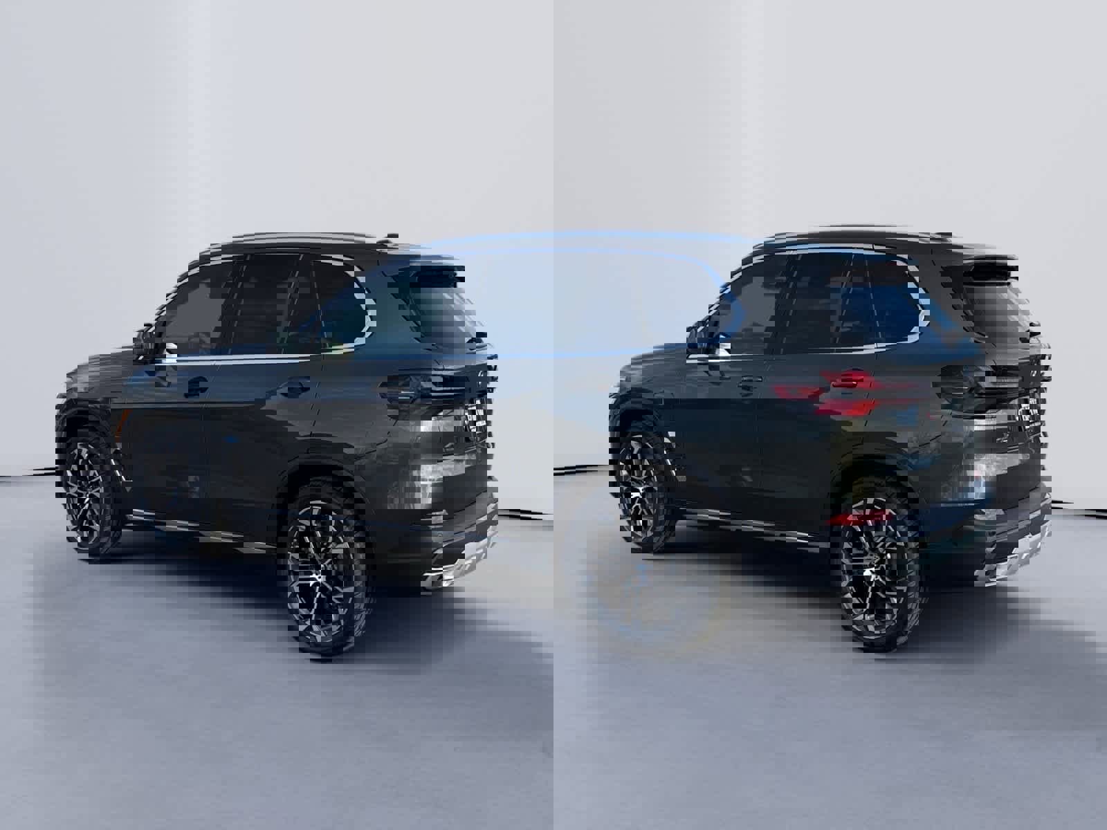 New 2026 BMW X5 xDrive50e image 5