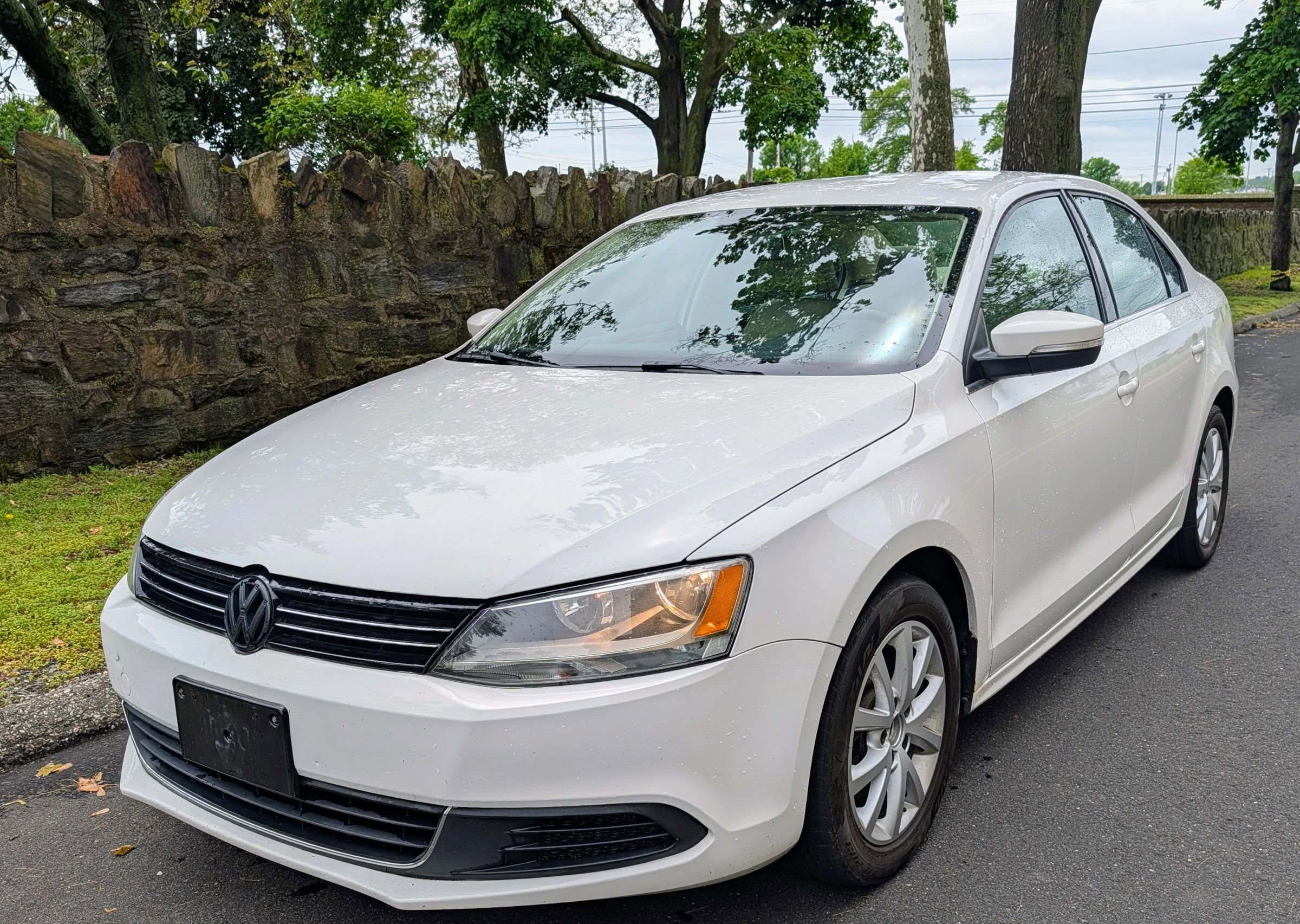 Used 2014 Volkswagen Jetta SE FWD image 1