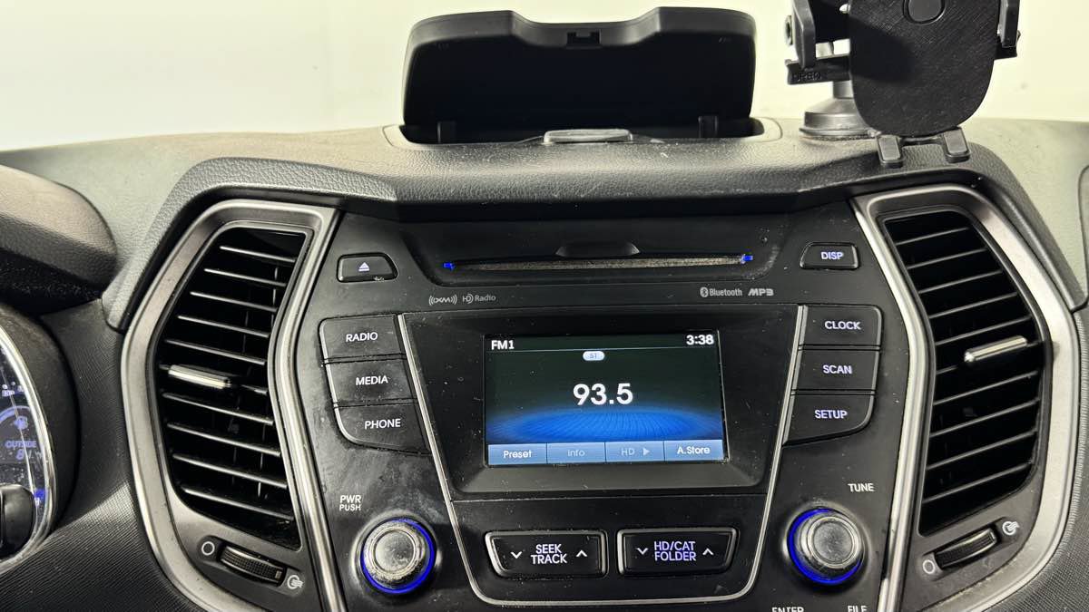 Used 2013 Hyundai Santa Fe Sport 2.0T FWD image 19