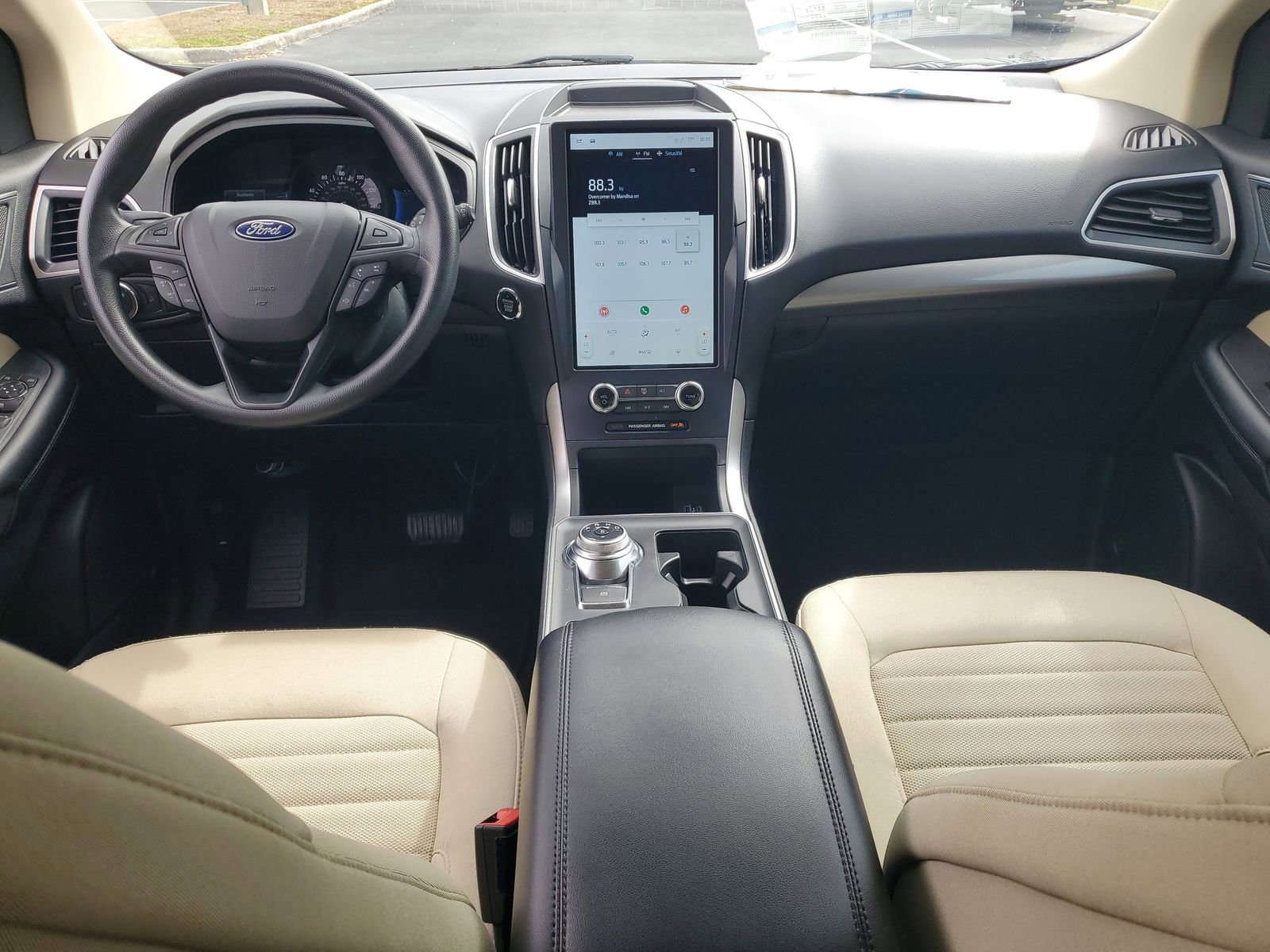 Certified 2024 Ford Edge SE image 12