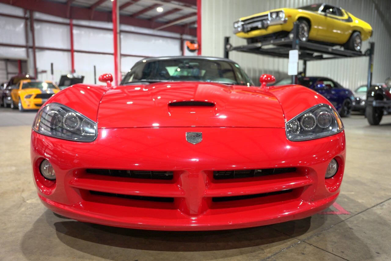 Used 2004 Dodge Viper SRT-10 RWD image 25