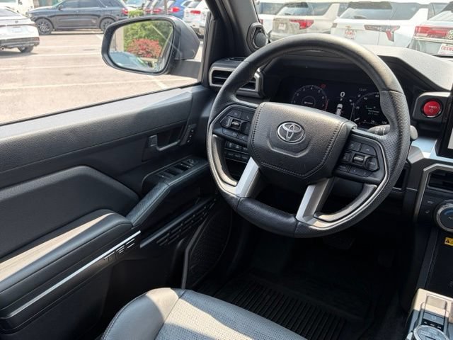 Used 2025 Toyota 4Runner TRD Off-Road Premium AWD/4WD image 38