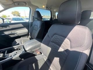 Used 2025 Nissan Pathfinder SV image 20