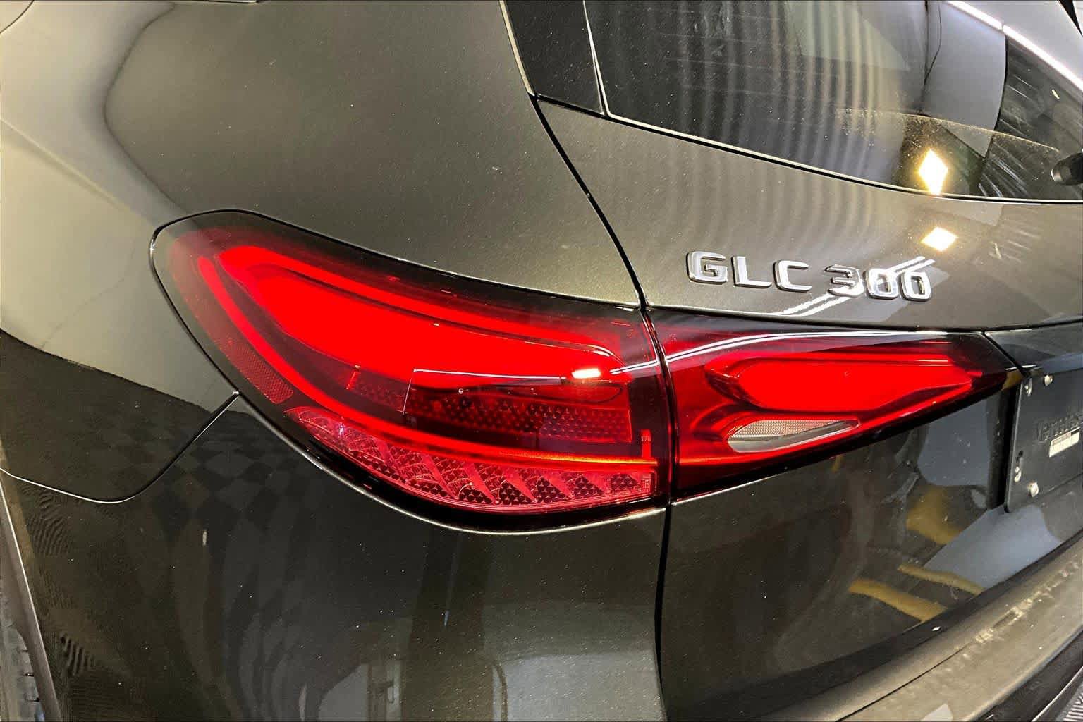 New 2026 Mercedes-Benz GLC 300 4MATIC image 5