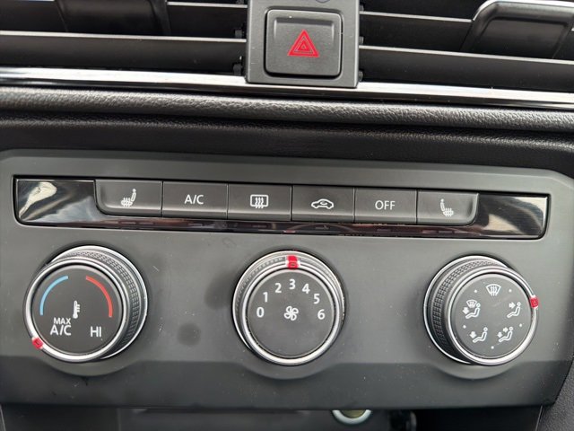 Used 2022 Volkswagen Taos SE image 17