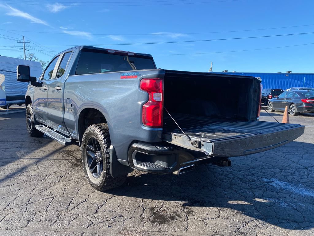 Used 2019 Chevrolet Silverado 1500 Custom Trail Boss w/ Custom Convenience Package AWD/4WD image 5