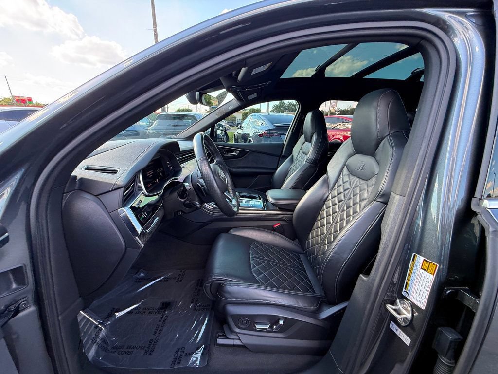 Used 2023 Audi SQ7 Prestige AWD/4WD image 10