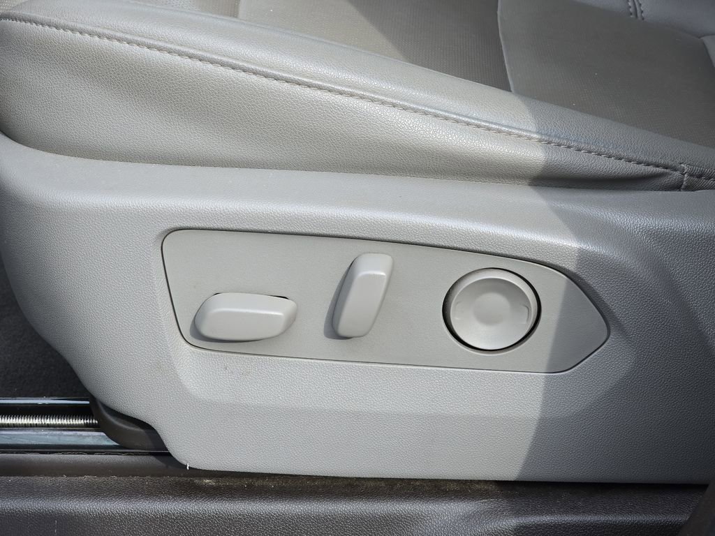 Certified 2024 GMC Sierra 1500 SLT image 11