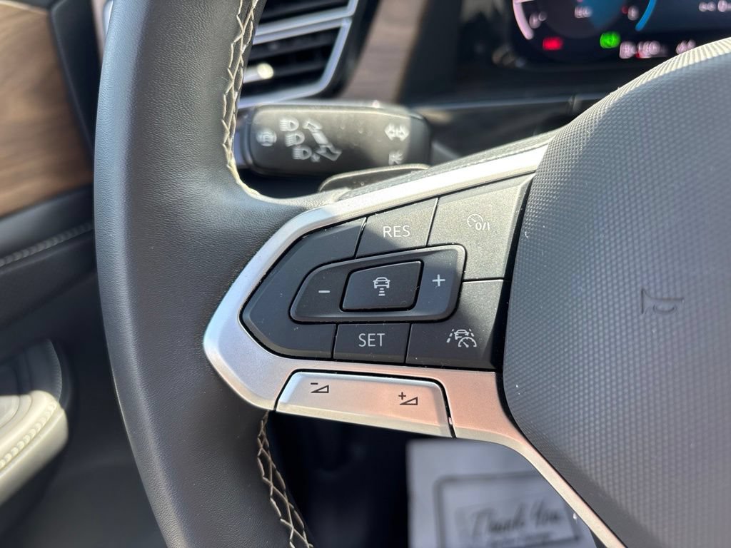 Used 2024 Volkswagen Atlas SE FWD image 19