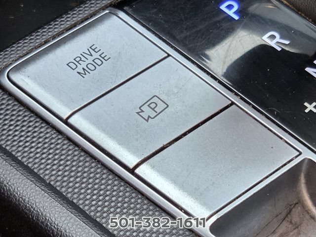 Used 2023 Hyundai Elantra Limited w/ Winter Weather Package FWD image 28